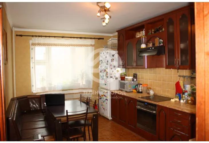 Продажа, 1/3 доля, 2 к. квартира, Зеленоград, к. 1803