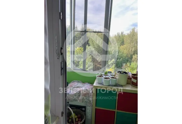 Продажа, 3 к. квартира, рабочий поселок Ржавки, д. 18