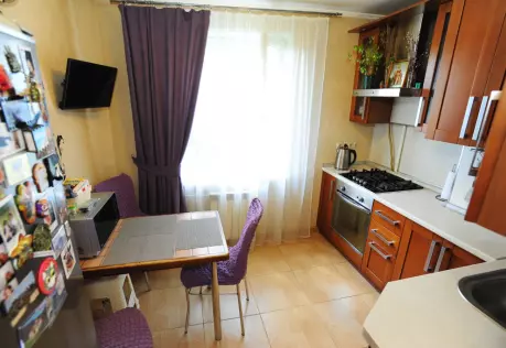 Продажа, 1 к. квартира, микрорайон Подрезково, Новозаводская, д. 8