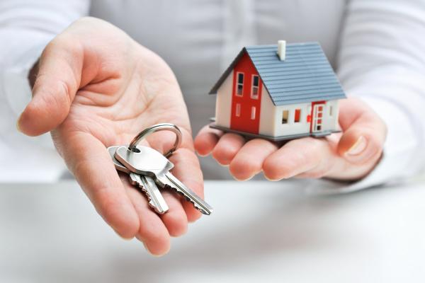 Услуги агентов по недвижимости, есть ли преимущества и в чём?