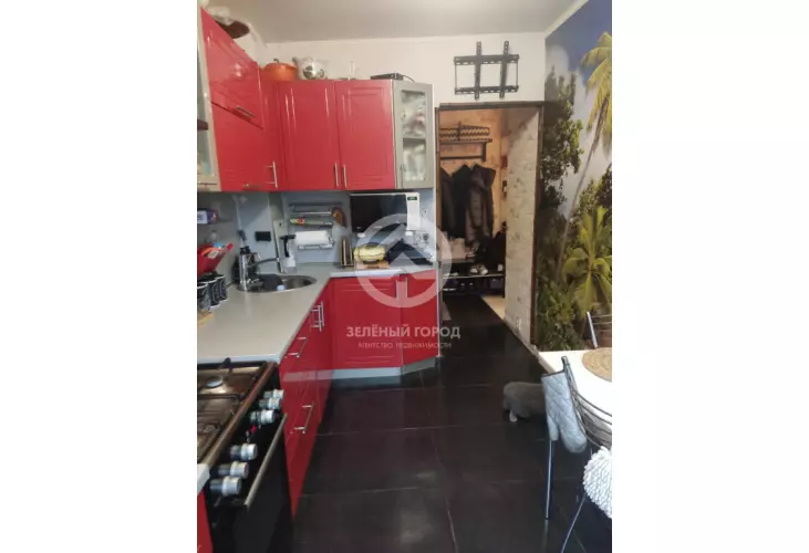 Продажа, 3 к. квартира, деревня Голубое, д. 2