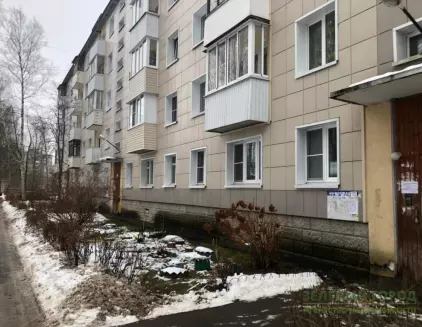 Продажа, 2к. квартира 2.7 млн. руб.