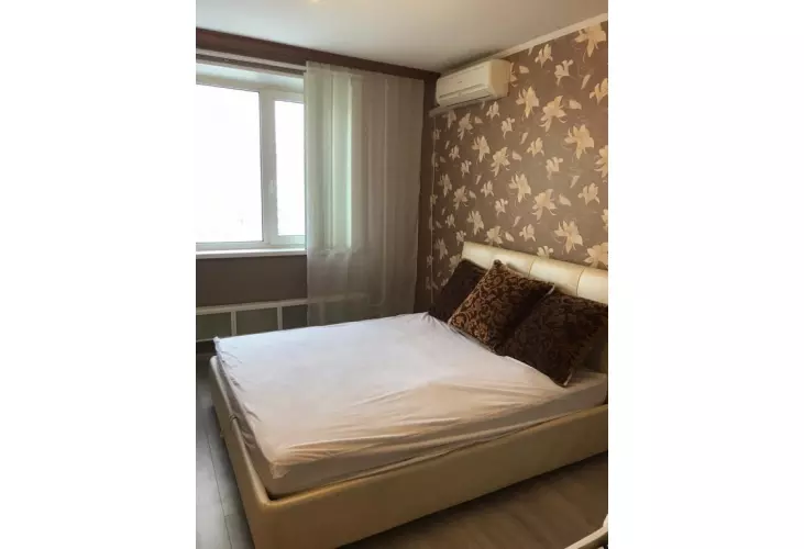 Аренда, 2 к. квартира, Зеленоград, к. 1106