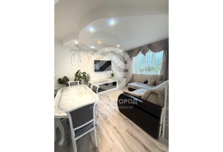 Продажа, 3 к. квартира, поселок городского типа Поварово, к. 1